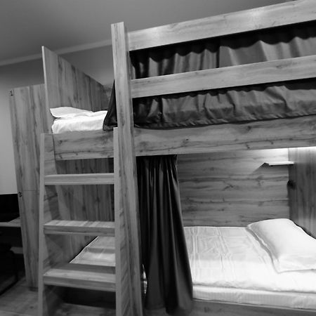 Cozy Hostel ビシュケク エクステリア 写真