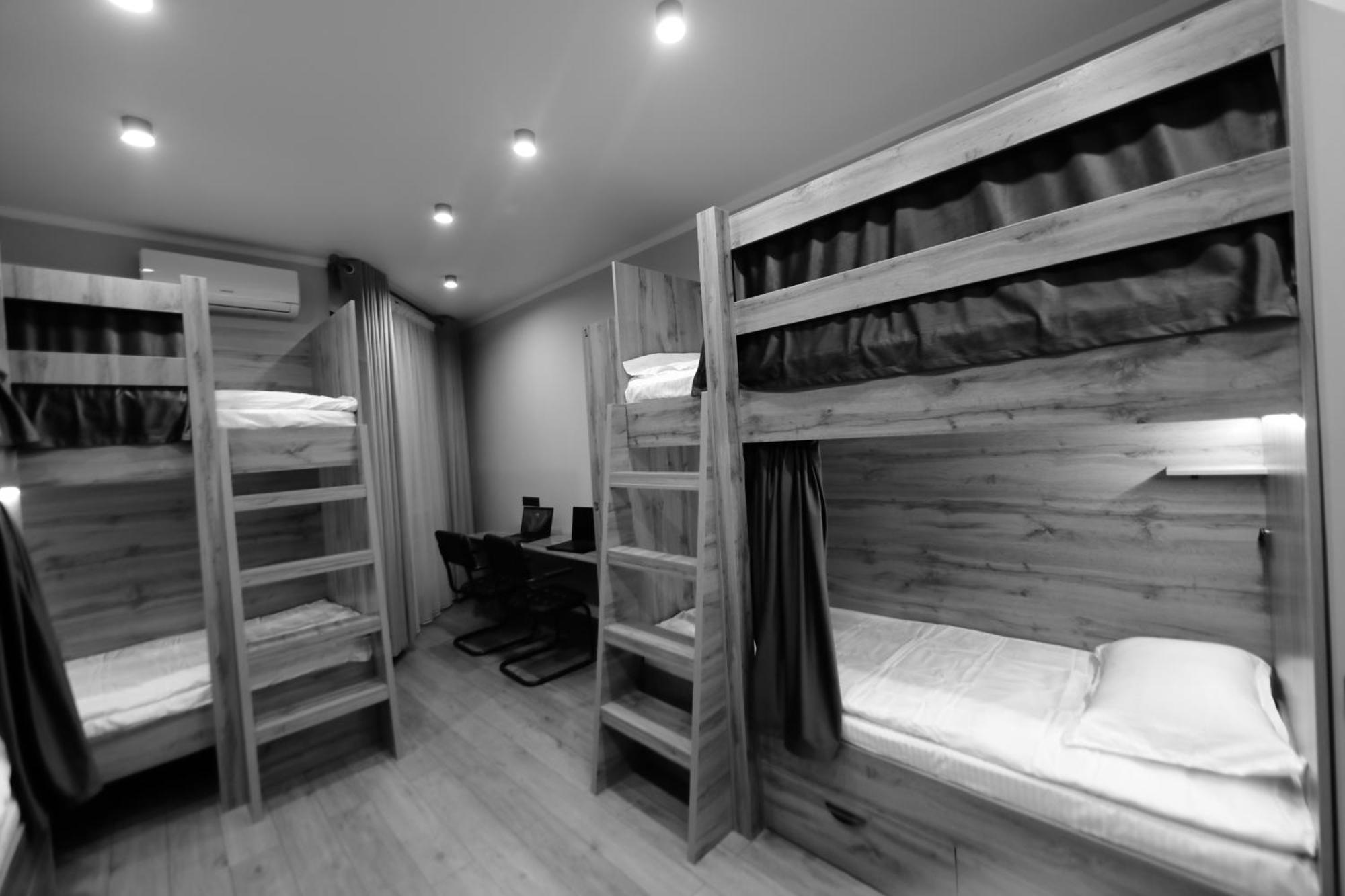 Cozy Hostel ビシュケク エクステリア 写真