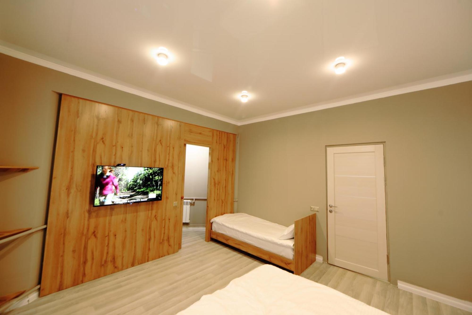 Cozy Hostel ビシュケク エクステリア 写真